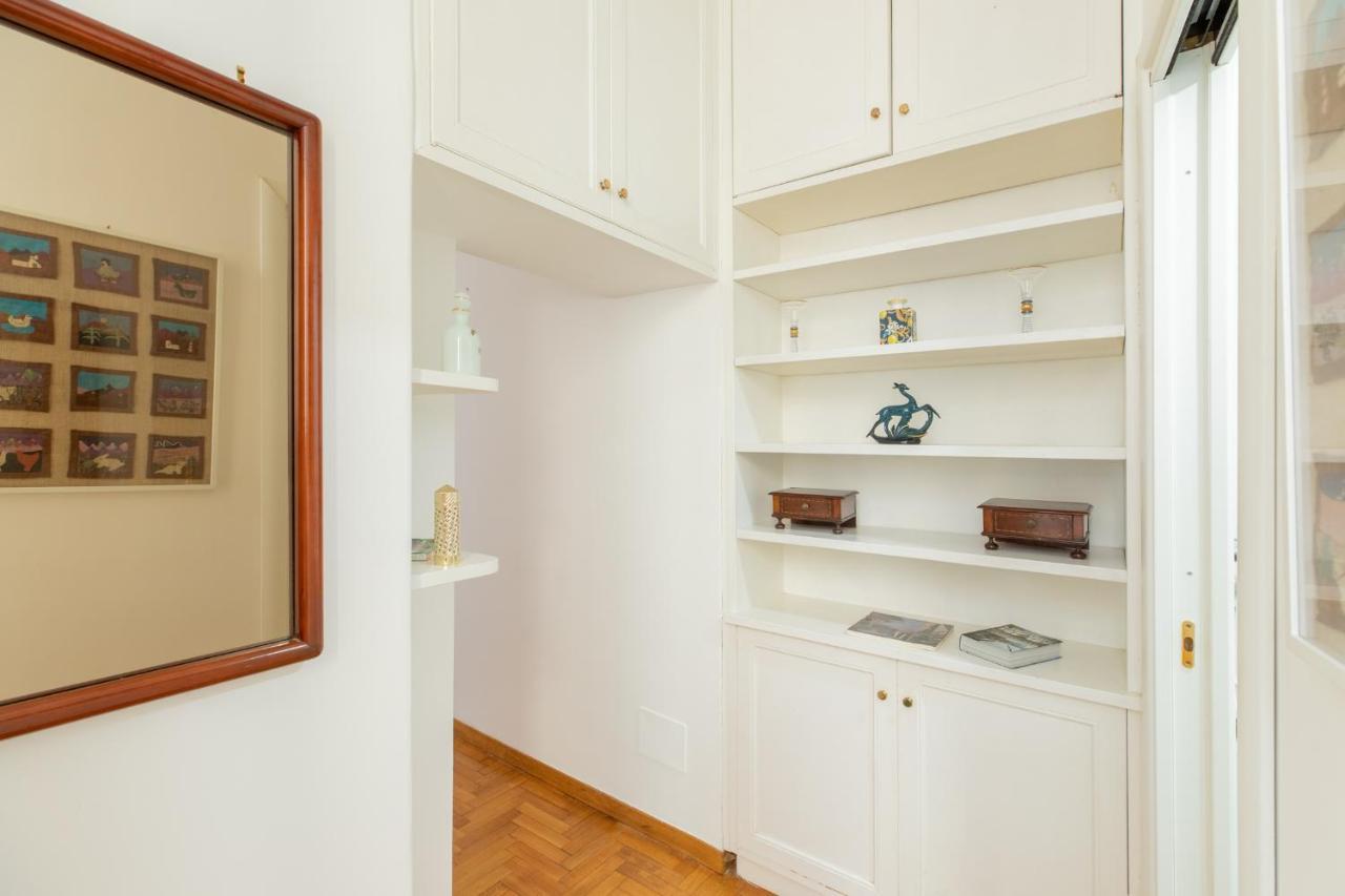 Iflat Red Roman Apartament Dış mekan fotoğraf