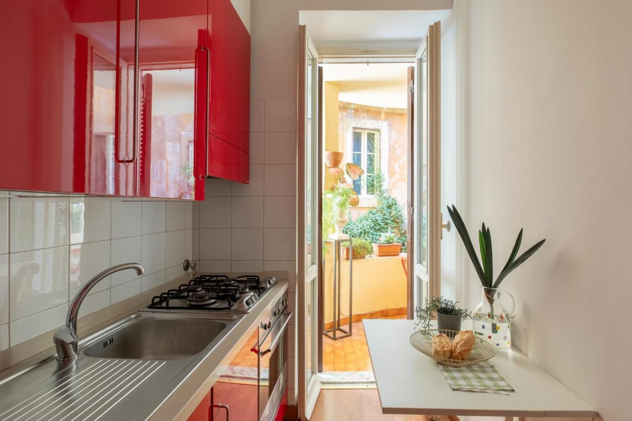 Iflat Red Roman Apartament Dış mekan fotoğraf