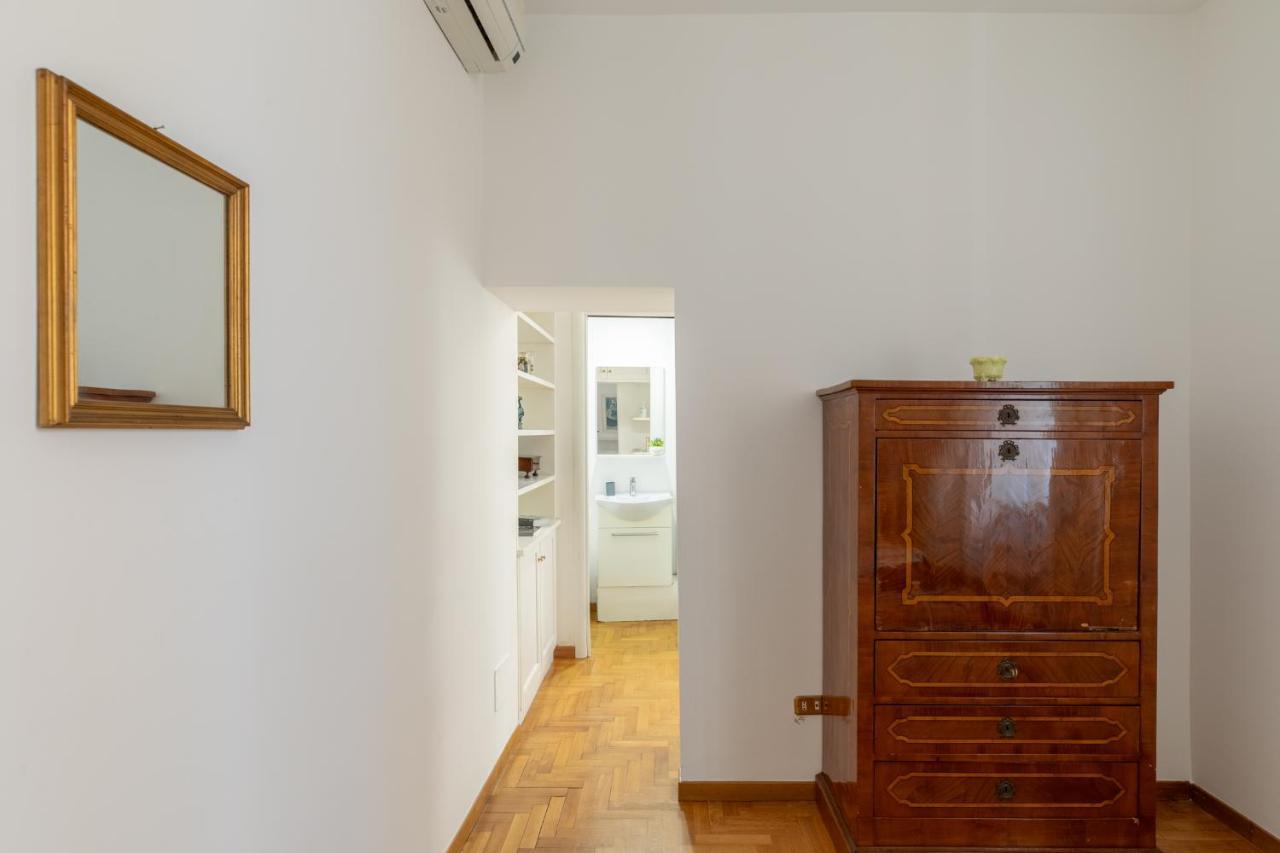 Iflat Red Roman Apartament Dış mekan fotoğraf